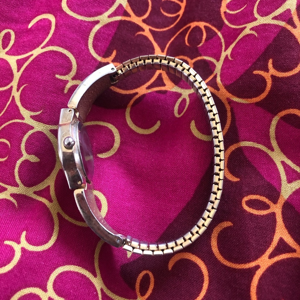 Small Gold Watch - Picture 2 of 3